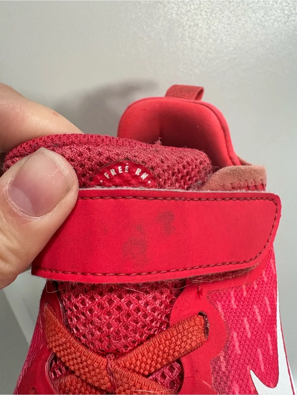 Nike Free RN Toddler No-Tie Velcro Pink Athletic Sneakers Size 9c